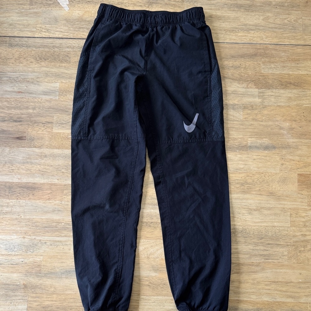 Nike Kids Black athletic lightweight Joggers with Logo